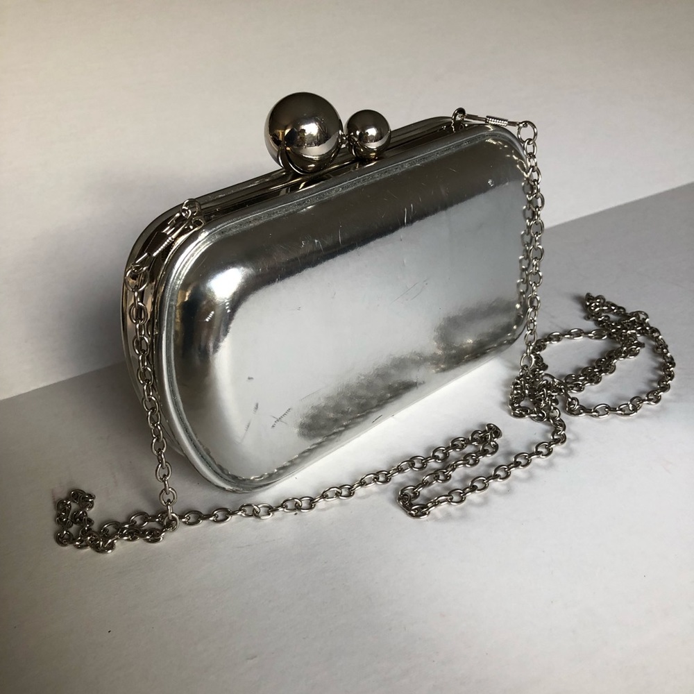 Silver clutch